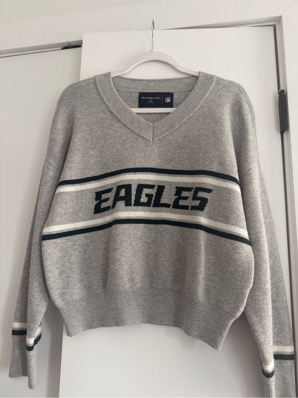 Abercrombie & Fitch Gray V‑Neck Sweater with Dark Green & White Stripes